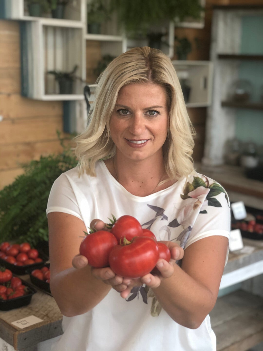 Tomato Early Girl 3 Gallon Pot With Cage Debs Greenhouse Garden Centre tomato-early-girl-3-gallon-pot-with-cage-debs-greenhouse-garden-centre